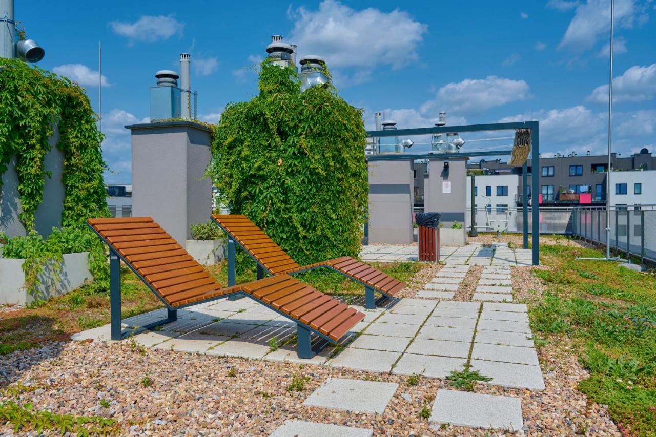 Spacious Apartment With Balcony Near The Slavic Hill Wroclaw By Renters Prestige Exterior foto